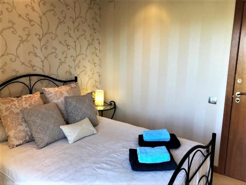 Apartamento Amposta Salou Esterno foto